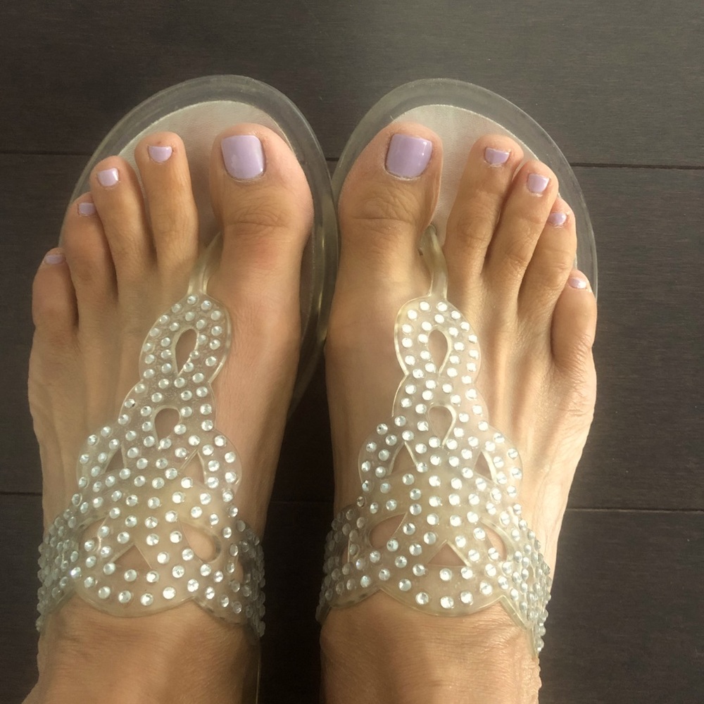 STUART WEITZMAN size 10 sandal, crystal detail